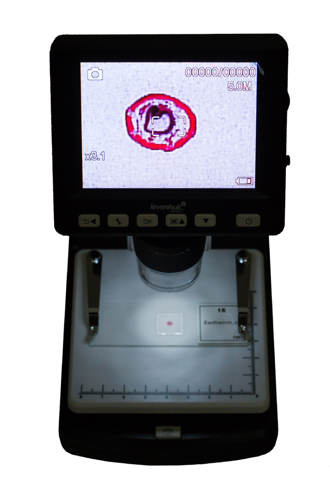 Digitální mikroskop Levenhuk DTX 500 LCD